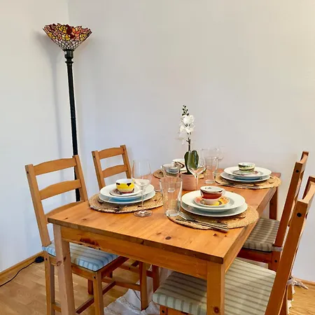 Happy Near Airport - Free Parking