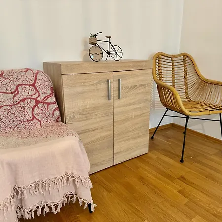 Apartmán Happy Near Airport - Free Parking Schwechat