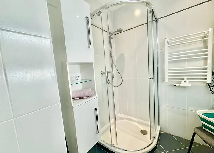 Happy Near Airport - Free Parking Schwechat