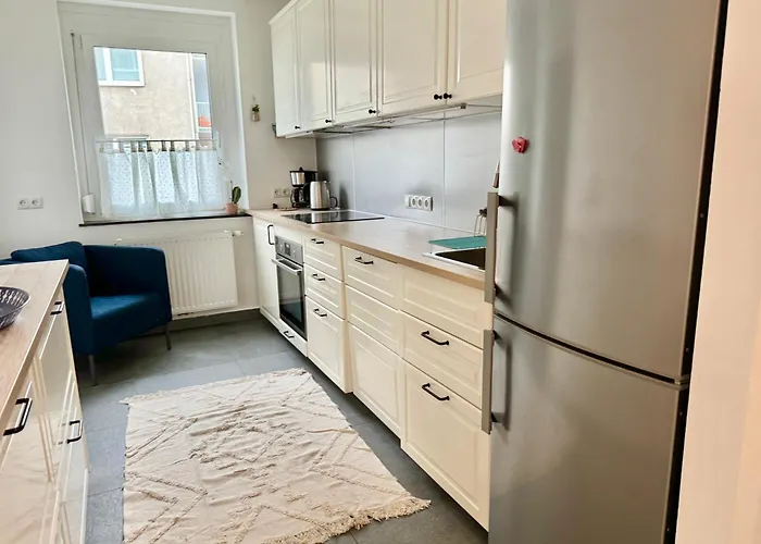 Apartamento Happy Near Airport - Free Parking *