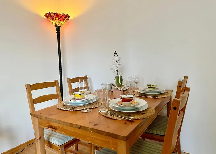 Happy Near Airport - Free Parking